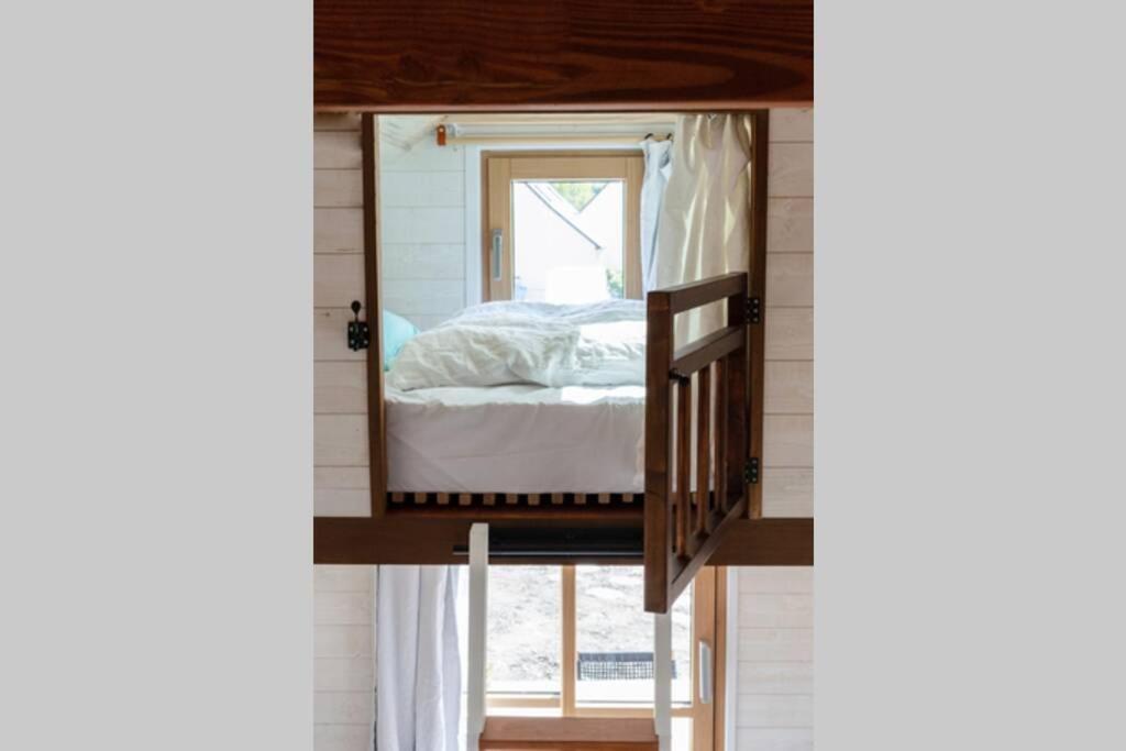 Tiny House En Baie Du Mont-Saint-Michel Villa Дол-де-Бретан Екстериор снимка